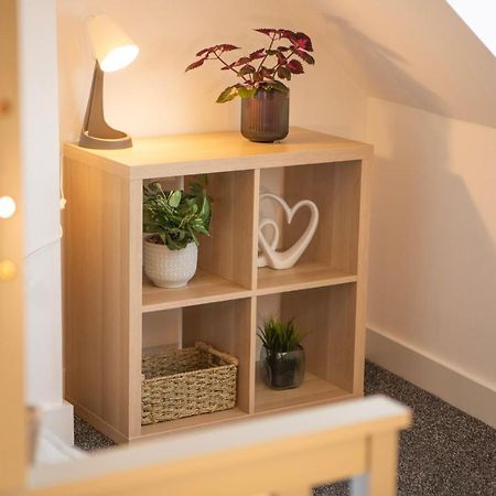 Principality Suites; Three Bed By Property Promise 카디프 외부 사진