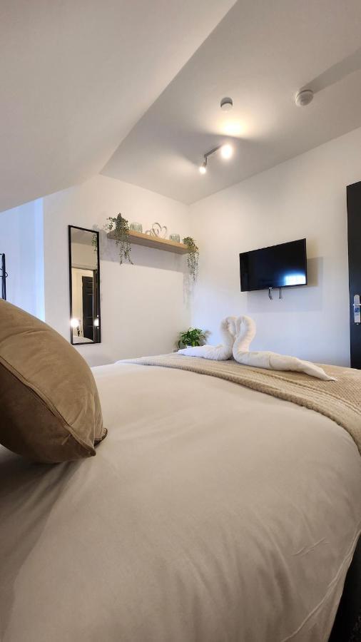 Principality Suites; Three Bed By Property Promise 카디프 외부 사진